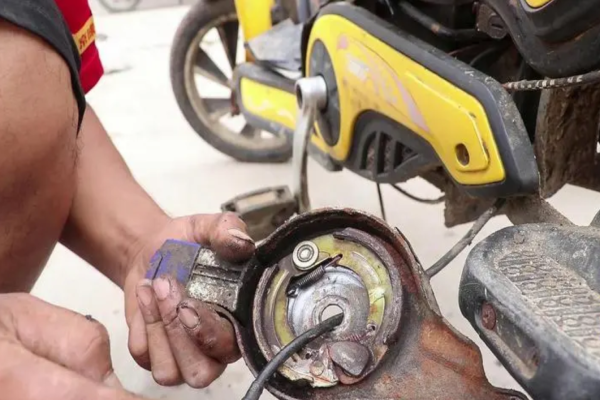 梁平县电动车刹车故障